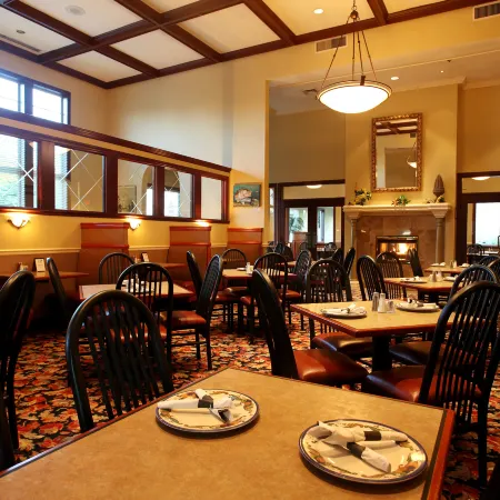 Four Points by Sheraton Portland East