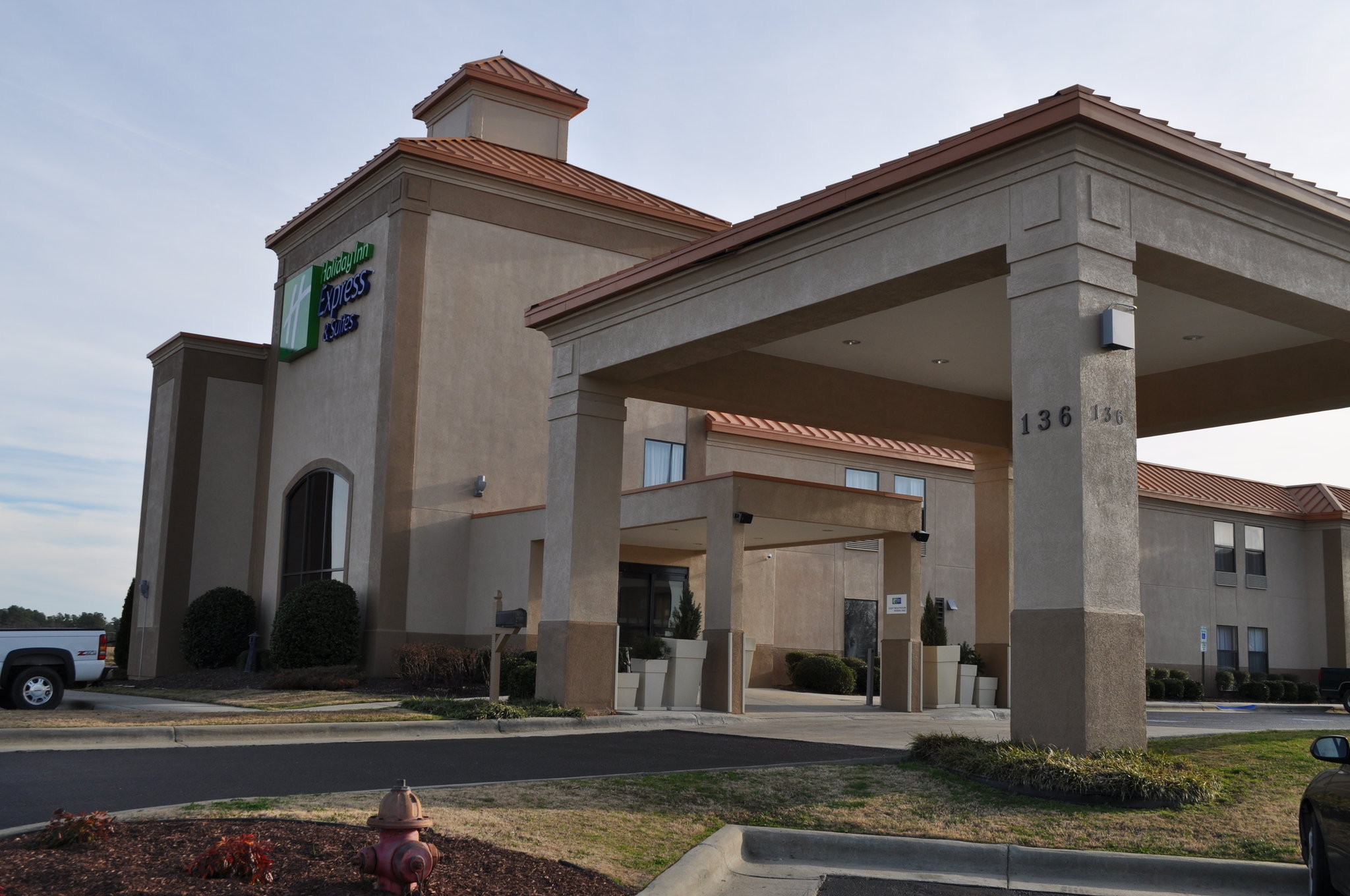 SureStay Plus Hotel by Best Western Roanoke Rapids I-95