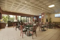 Best Western Plus South Coast Inn Hôtels à : Goleta