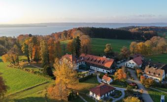 Biohotel Schlossgut Oberambach