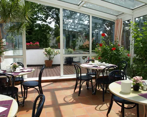 Hotel Kaiserswerth Hotels near Wittlaer