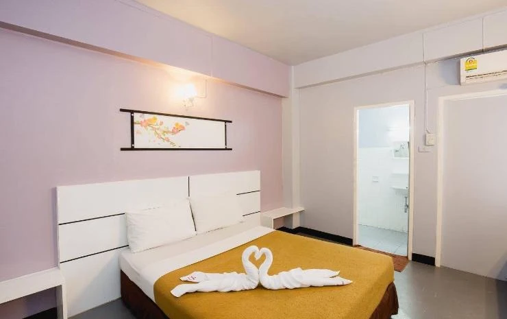 รูปภาพของSummer Hotel