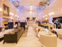 The Ritz-Carlton, Montreal Hotels near Quartier des Spectacles