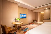 Ramada by Wyndham Zhengzhou Xinzheng Hotels in Xinzheng