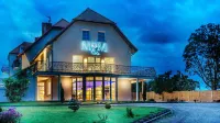 Apartamenty M&M Hotels near Makabo Yacht
