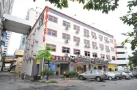 潘丹英達M 設計飯店 myBatik - Canting and Coloring附近的飯店