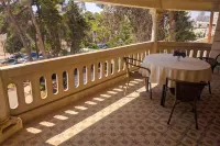 Alhambra Palace Hotel Suites - Ramallah Hotels in Ramallah