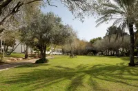 Eden Inn Hotels in Zikhron Ya‘aqov