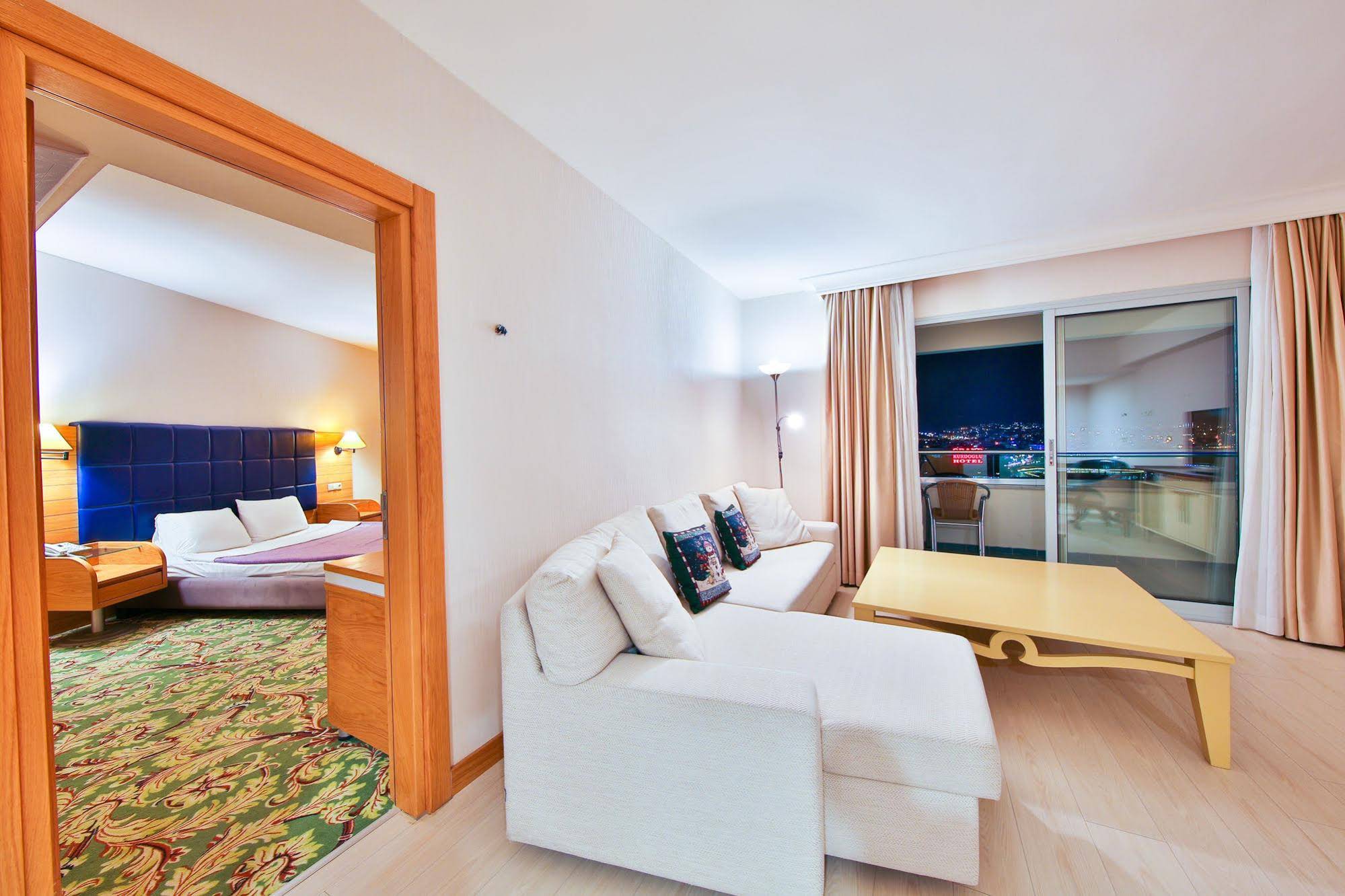 Marina Hotel & Suites Kusadasi