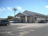 Bastrop Inn Hotel a Smithville