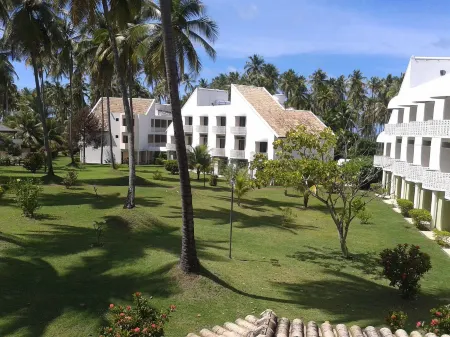 Hotel d'Anatureza Отели рядом с достопримечательностью «Hibiscus Beach Club»