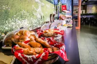 登布爾特弗蘭斯飯店 恩斯赫德住宿飯店