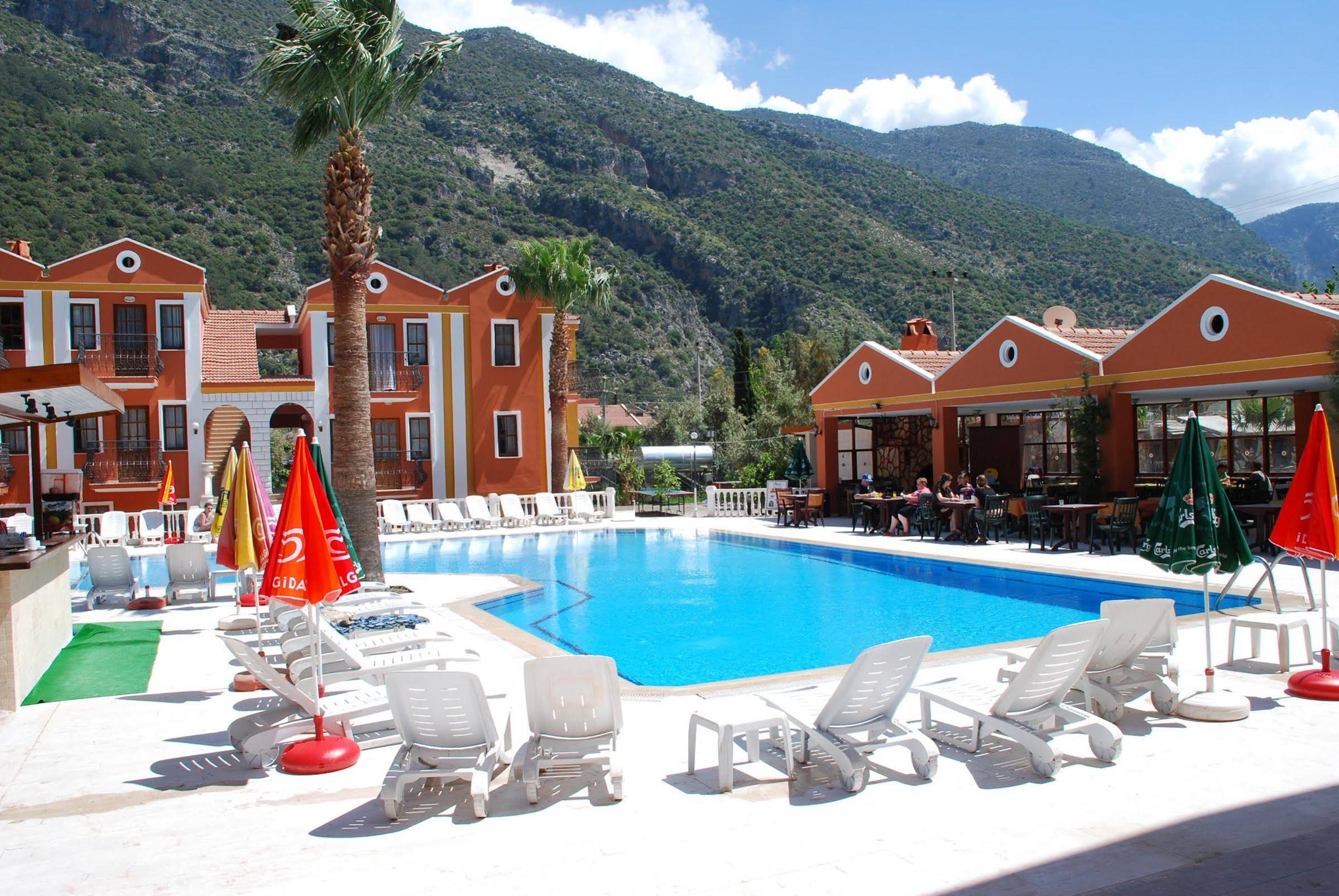 Akdeniz Beach Hotel