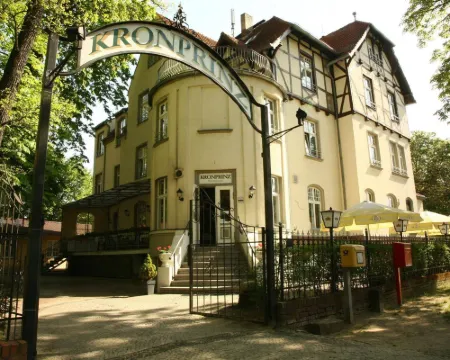 Hotel Kronprinz Hotels in Falkensee
