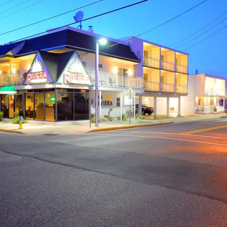Riviera Resort & Suites