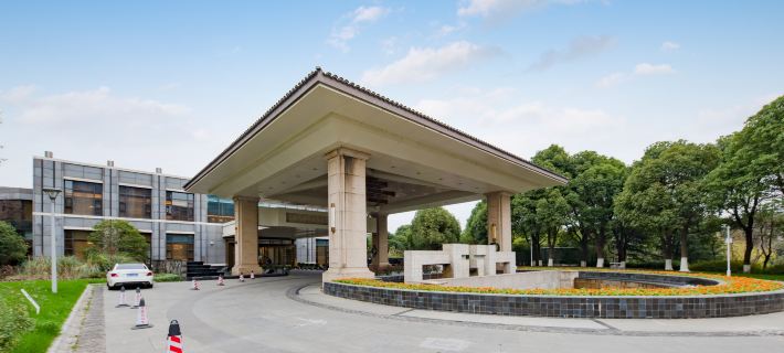 Jiyang Lake Hotel Hotels in Zhangjiagang