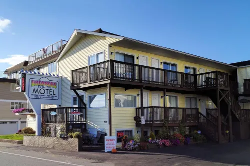 Breakers by the Sea - Ocean View