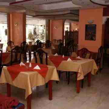 Gardens Hotel Dining/Meeting Rooms