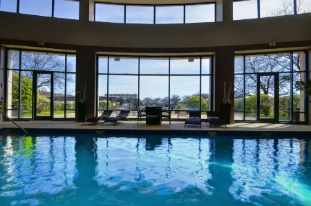 Renaissance Chicago Glenview Suites Hotel