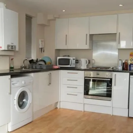 Contractors Guest House
