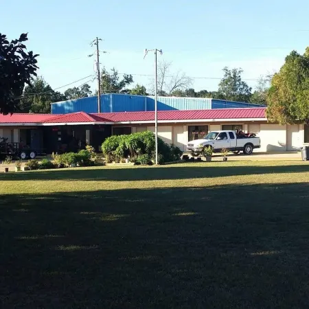 Country Inn Motel