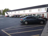 North Country American Inn - parking