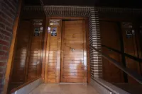 Hostal Caballeros فنادق في سريا
