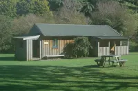 Egmont Eco Leisure Park & Backpackers Hotels in Kaitake