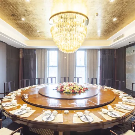 Fengze Business Hotel
