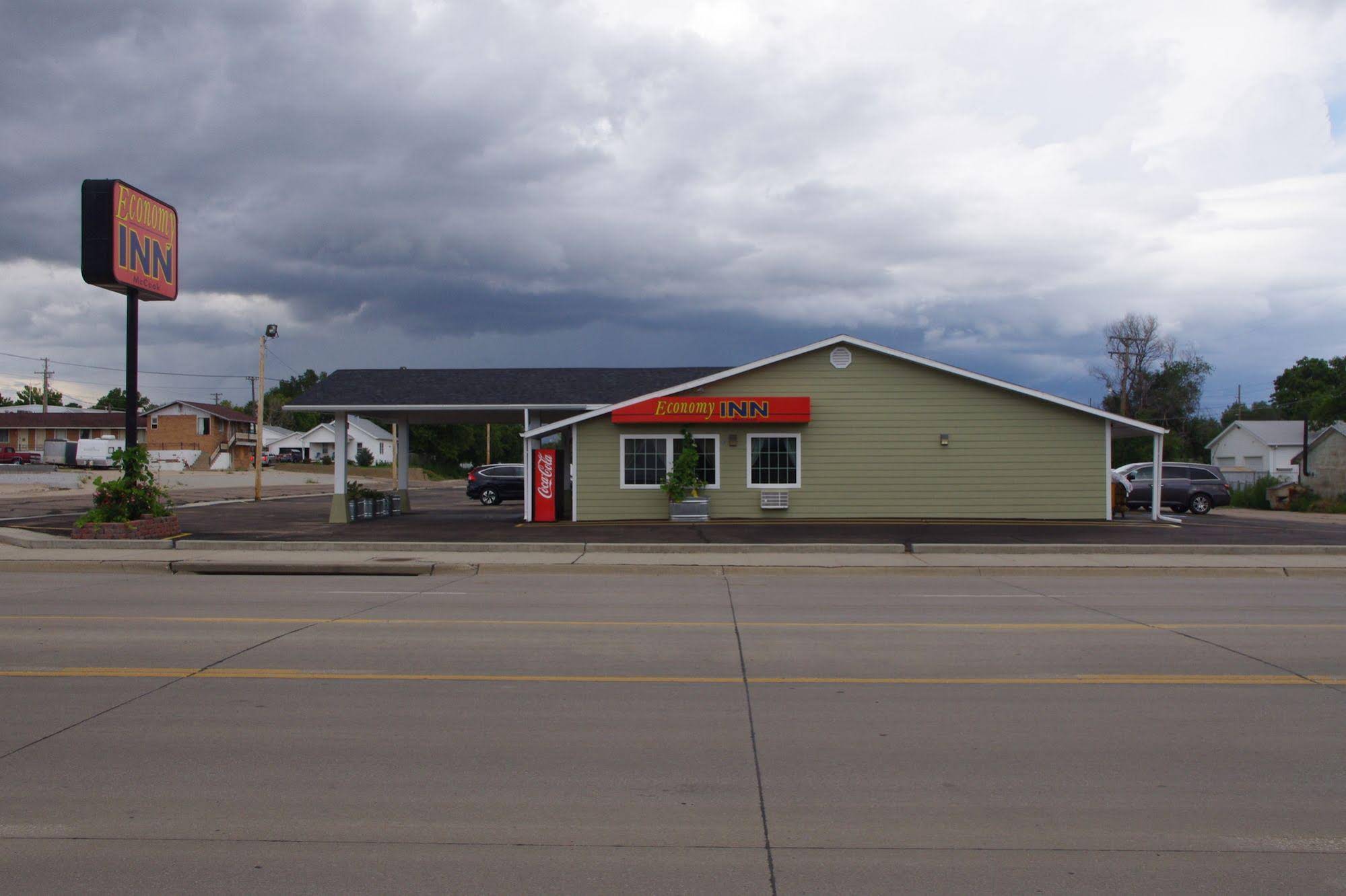 Economy Inn McCook