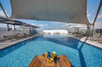 The S Hotel Al Barsha - Beach