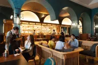 Shangri-La Singapore - bar