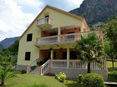 Guest House Adriatiku Hotels in 