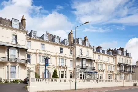 Travelodge Tunbridge Wells Отели рядом с достопримечательностью «Танбридж Уэлс Коммон»