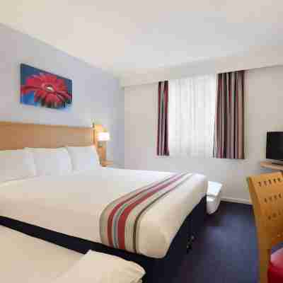 Ramada by Wyndham Wakefield Rooms