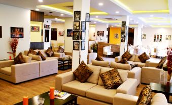Weekend Hotel Apartments