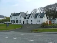 鄔伊格飯店 Portree Parish Church附近的飯店