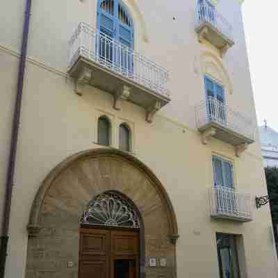 Zibibbo Suites & Rooms - Aparthotel in Centro Storico a Trapani Hotel Exterior