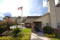 Residence Inn Houston Sugar Land/Stafford Hotel dekat AMF Stafford Lanes