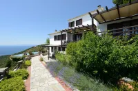 Esperos Suites & Villas