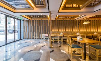 Atour Hotel, Fuxingmen Subway Station, Financial Street, Beijing