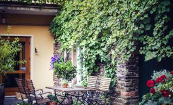 Ferienhaus Schwaab-Scherr Mit Kostenlosem ÖPNV-Ticket - Housity