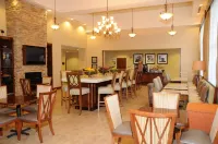 Hampton Inn & Suites Southern Pines-Pinehurst Hotels in Aberdeen