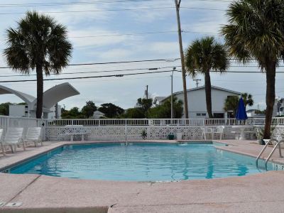 Outdoor Swimming Pool