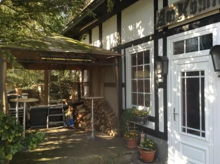 Gasthof Altes Farmhaus Und Apartment Отели в г. Ленгерих