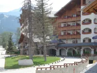 StayInn Granat Apartments - Next to Gondola Lift Hotels in Bansko Ski Lift Area