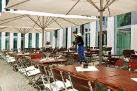 H2 Hotel München Messe - breakfast