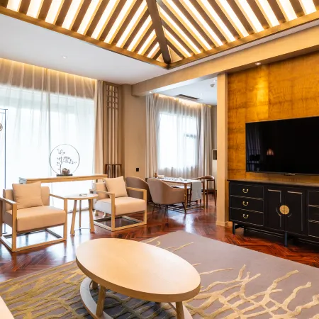 Shangyang Palace Tang Culture Theme Hotel