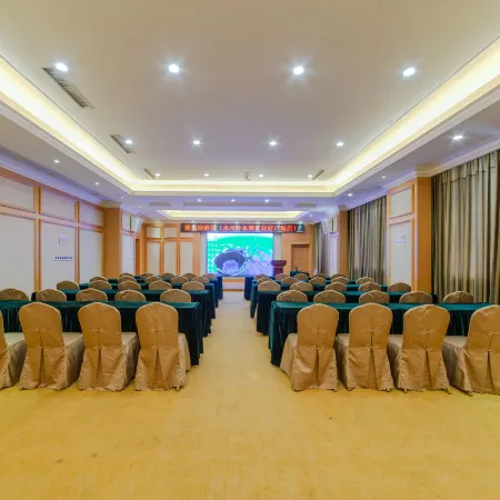 Vienna Hotel (Yongzhou District Government Square)