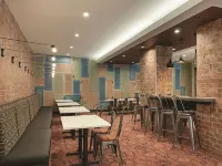 La Quinta Inn & Suites by Wyndham New Orleans Downtown - breakfast